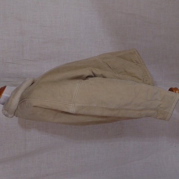 NWOT Jones New York oversized tan suede jacket with cozy faux fur lining - Picture 5 of 11